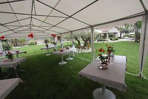 Le Continental Hotel