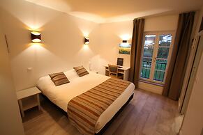 Le Continental Hotel