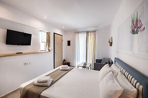 Ilianthos Apartments & Studios