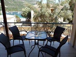 Ilianthos Apartments & Studios