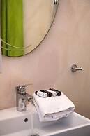 Ilianthos Apartments & Studios