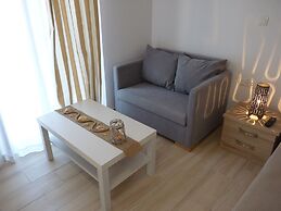 Ilianthos Apartments & Studios