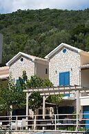 Ilianthos Apartments & Studios