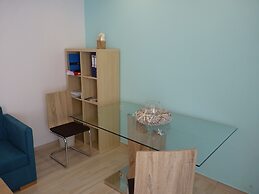 Ilianthos Apartments & Studios