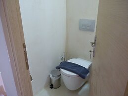 Ilianthos Apartments & Studios