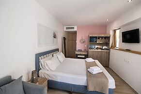 Ilianthos Apartments & Studios