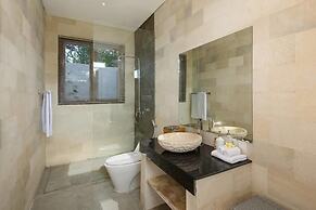 Adinda Balangan Beach Villa