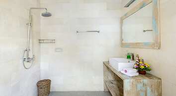 Adinda Balangan Beach Villa