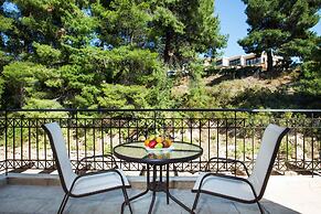 Akritas Ef Zin Villas & Suites