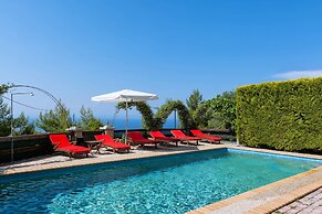 Akritas Ef Zin Villas & Suites