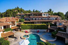 Akritas Ef Zin Villas & Suites