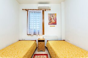 Akritas Ef Zin Villas & Suites