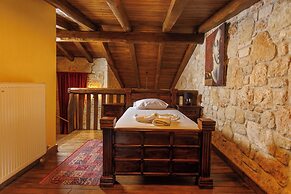 Akritas Ef Zin Villas & Suites