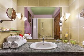 Akritas Ef Zin Villas & Suites