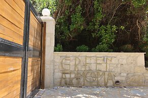 Akritas Ef Zin Villas & Suites