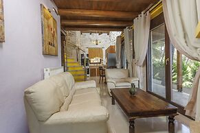 Akritas Ef Zin Villas & Suites