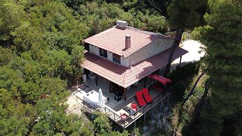 Akritas Ef Zin Villas & Suites