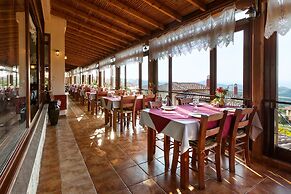 Akritas Ef Zin Villas & Suites