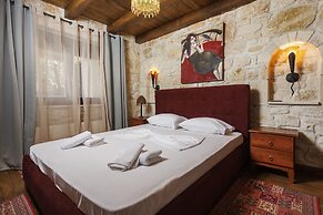 Akritas Ef Zin Villas & Suites