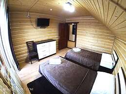 Charda Hotel