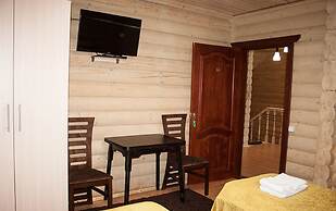 Charda Hotel