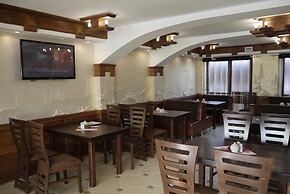Charda Hotel