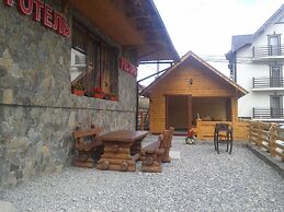 Charda Hotel
