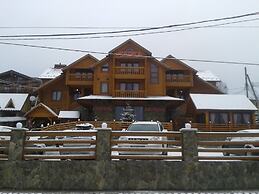 Charda Hotel