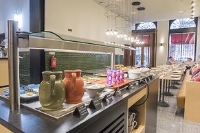 The Editory House Ribeira Porto Hotel