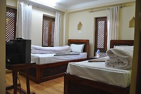 Sunny Guest House and Cafe