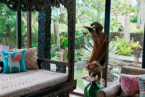 Most Exotic Beachfront Villa Keong