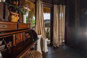 Most Exotic Beachfront Villa Keong