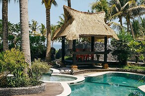 Most Exotic Beachfront Villa Keong