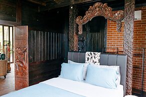 Most Exotic Beachfront Villa Keong