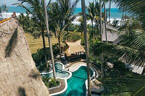 Most Exotic Beachfront Villa Keong