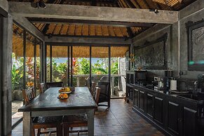 Most Exotic Beachfront Villa Keong