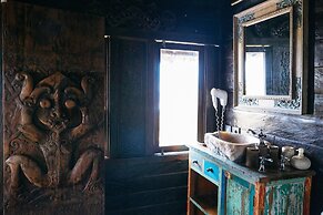 Most Exotic Beachfront Villa Keong