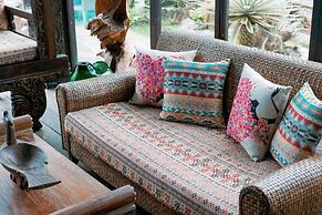 Most Exotic Beachfront Villa Keong