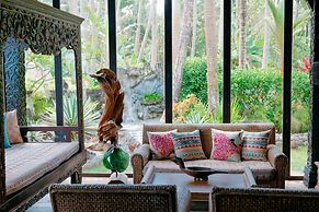 Most Exotic Beachfront Villa Keong
