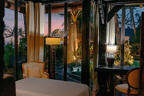 Most Exotic Beachfront Villa Keong