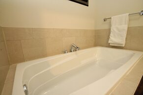 Premiere Suites - St. John's Signal Hill