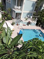 Manhattan Tower Apartment Hotel