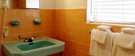 Manhattan Tower Apartment Hotel