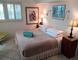 Manhattan Tower Apartment Hotel