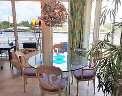 Manhattan Tower Apartment Hotel