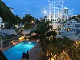 Manhattan Tower Apartment Hotel