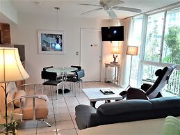 Manhattan Tower Apartment Hotel