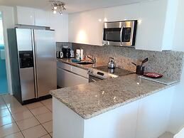 Manhattan Tower Apartment Hotel