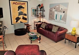 Manhattan Tower Apartment Hotel