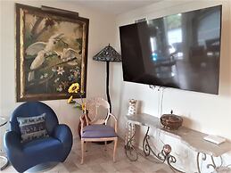 Manhattan Tower Apartment Hotel